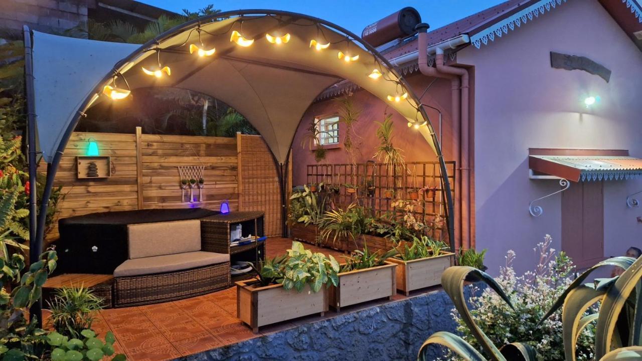 Le Quelea Une Case Creole De Charme Classee 4 Etoiles Y Etre C'Est Y Etre Bien Noël Exterior foto